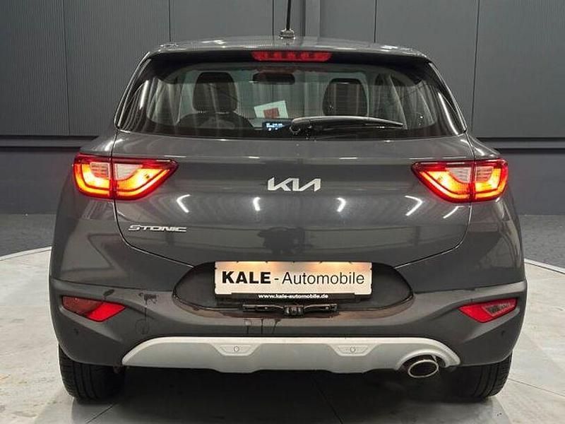 Gebraucht Kia Stonic Edition 7 84 PS (61 kW) 2021 Perennialgrau metallic SUV
