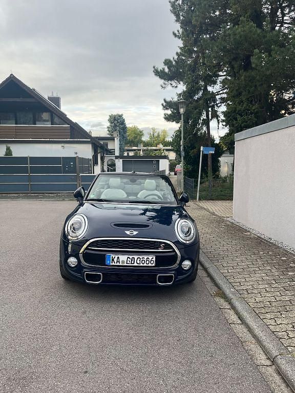 Blau Gebraucht 2017 Mini Cooper S Kleinwagen | 19.900 € (Fairer Preis) - Bild 1/4