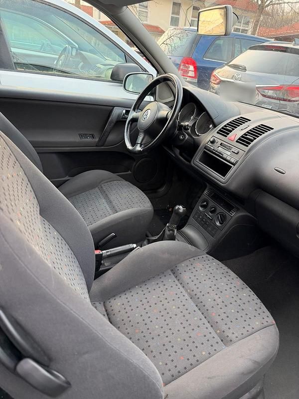 Gebraucht VW Polo 60 PS (44 kW) 2001 Grau Kleinwagen