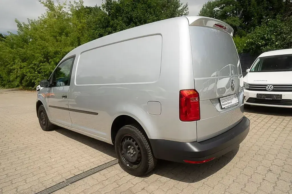 Gebraucht VW Caddy Maxi 102 PS (75 kW) 2020 Silber Van / Kleinbus