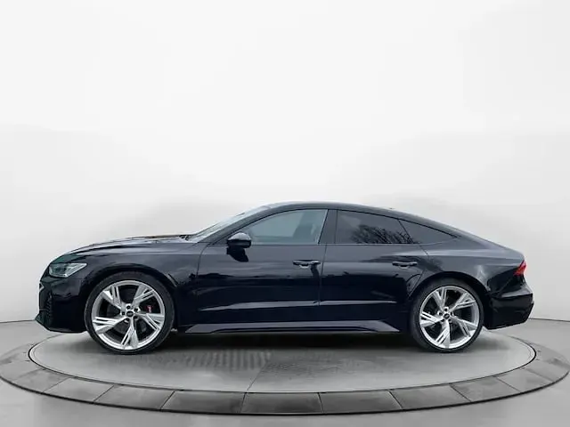 Gebraucht Audi RS7 Sportback Ambiente 600 PS (441 kW) 2023 Mythosschwarz metallic Kleinwagen
