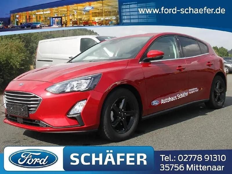 Rot Gebraucht 2022 Ford Focus Cool & Connect Limousine | 19.490 € (Fairer Preis) - Bild 1/4