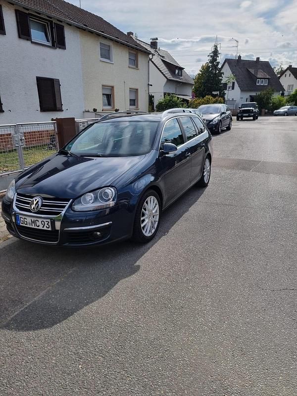 Blau Gebraucht 2009 VW Golf VI Kombi | 2.650 € (Guter Preis) - Bild 1/4