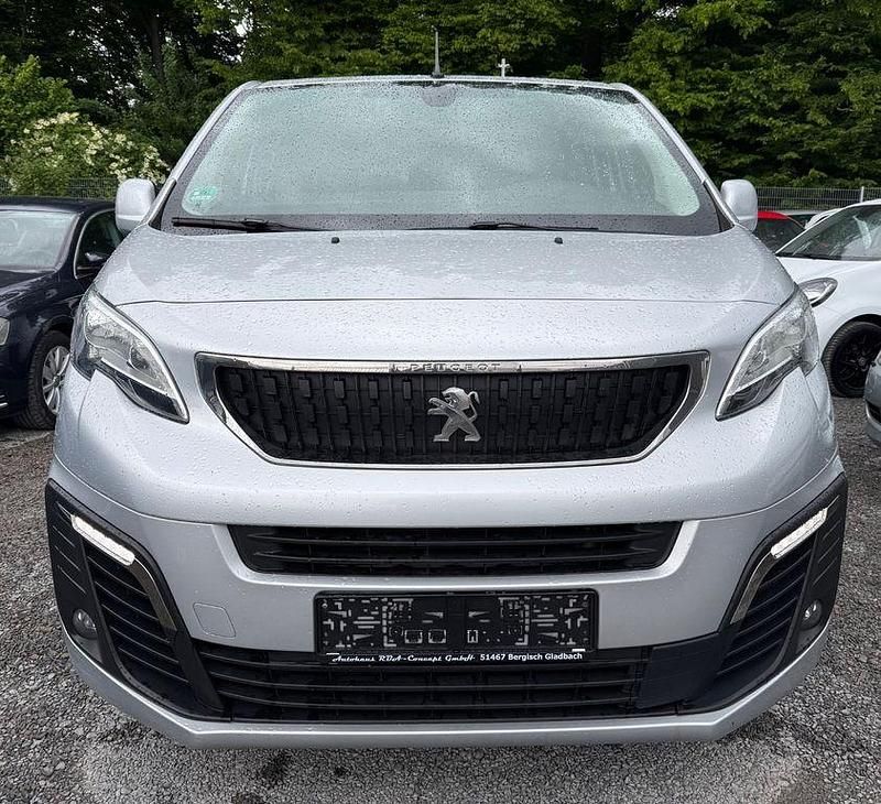 Gebraucht Peugeot Expert 177 PS (130 kW) 2017 Silber Van
