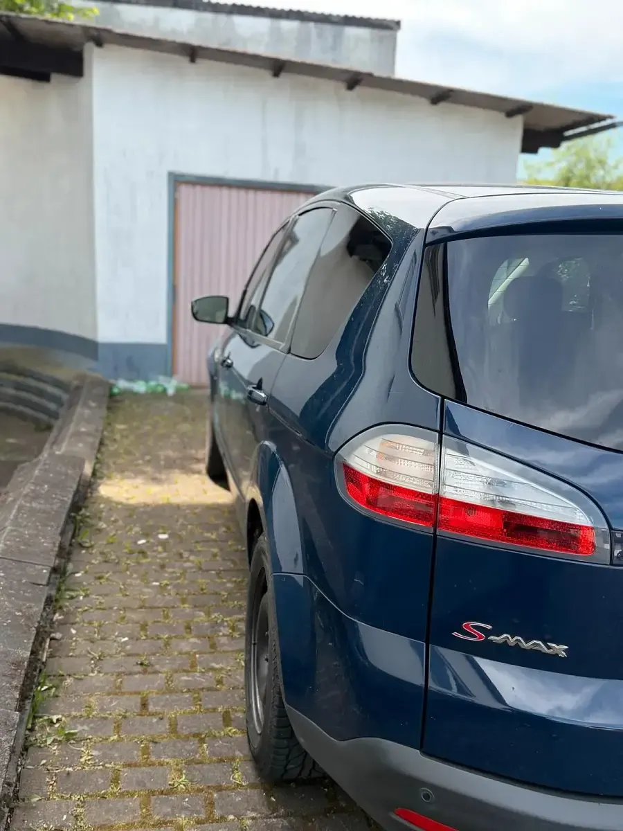 Gebraucht Ford S-MAX S 140 PS (102 kW) 2009 Blau Van / Kleinbus