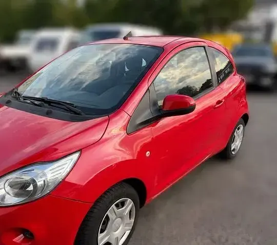 Gebraucht Ford Ka 69 PS (50 kW) 2013 Rot Kleinwagen