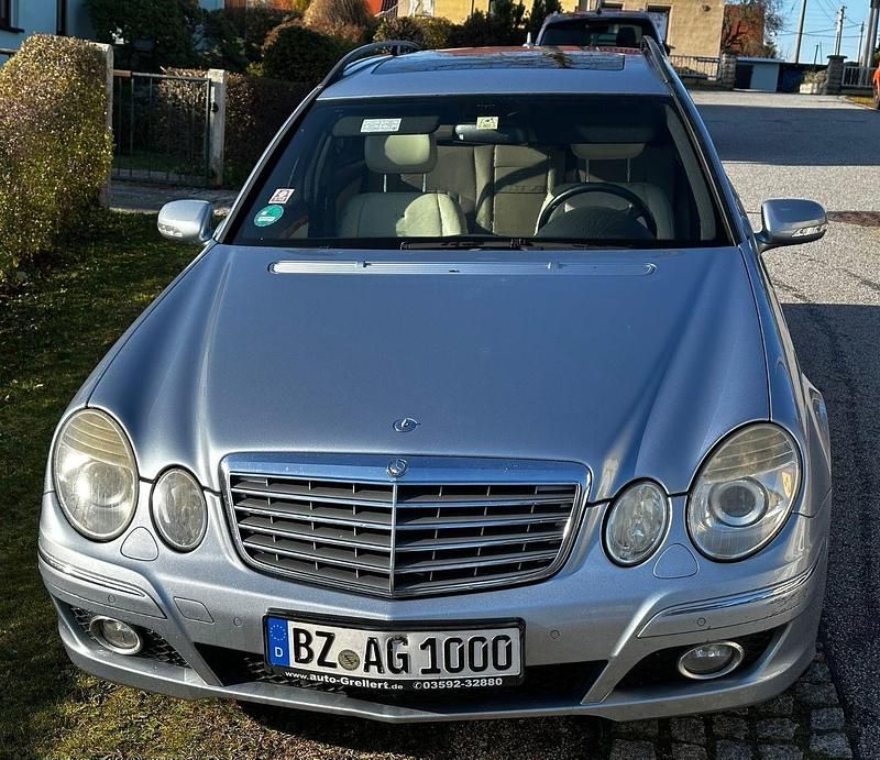 Gebraucht Mercedes E280 Elegance 231 PS (169 kW) 2009 Blau Kombi