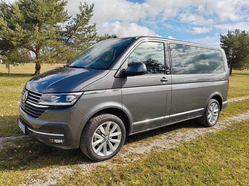 Gebraucht VW Multivan 150 PS (110 kW) 2020 Grau Van / Kleinbus