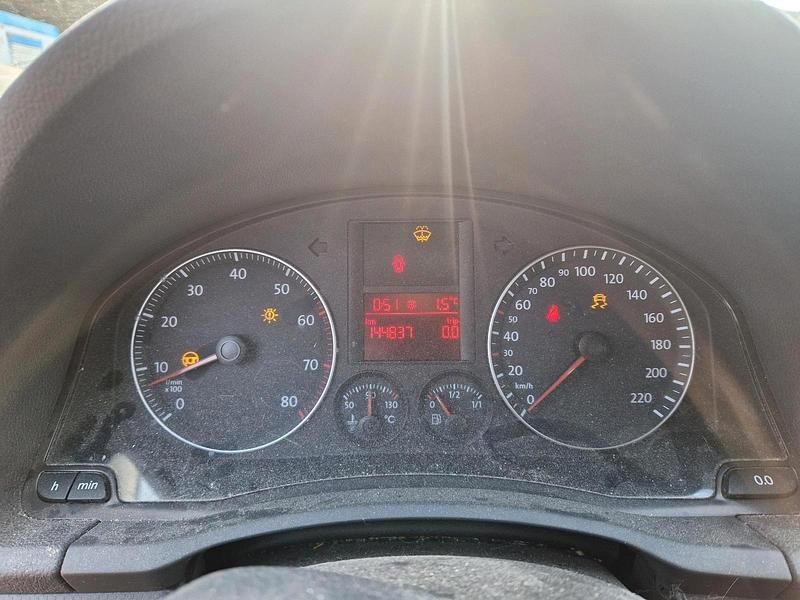 Gebraucht VW Golf IV 74 PS (54 kW) 2005 Silber Limousine