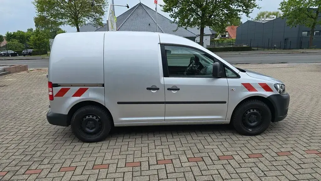 Gebraucht VW Caddy 109 PS (80 kW) 2014 Silber Van / Kleinbus