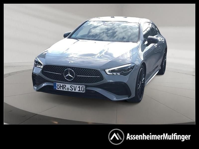 Grau Gebraucht 2025 Mercedes CLA220 Shooting Brake AMG Kombi | 48.979 € - Bild 1/4