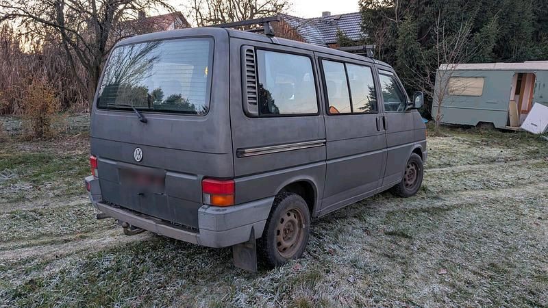 Gebraucht VW T4 77 PS (56 kW) 1995 Schwarz Van