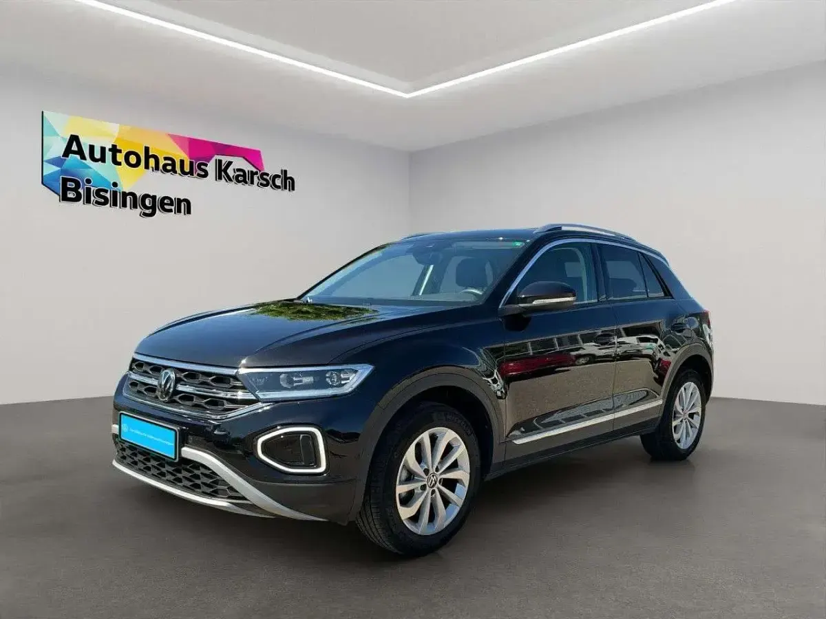 Gebraucht VW T-Roc Style 110 PS (80 kW) 2022 Deep black perleffekt (metallic) SUV