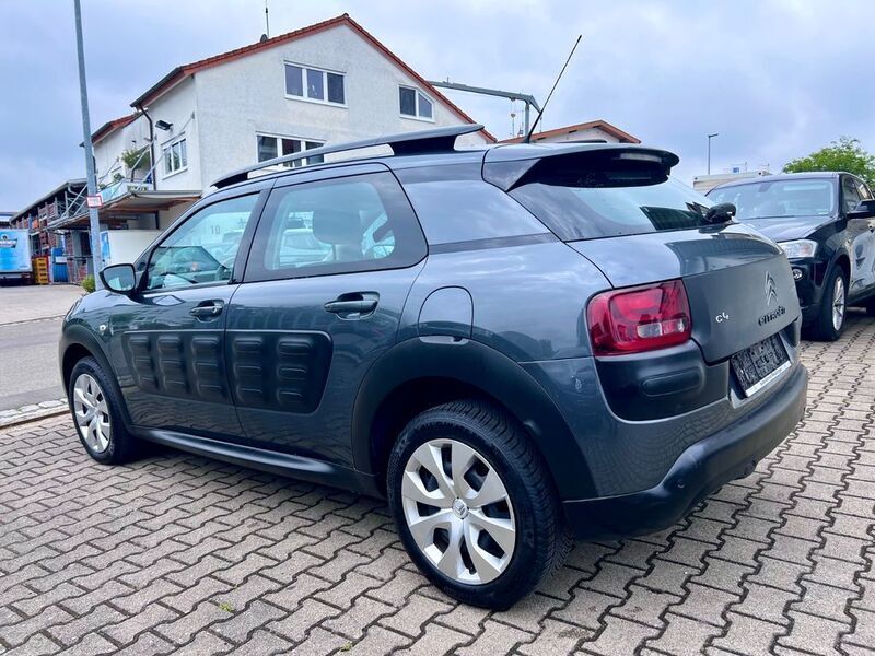 Gebraucht Citroën C4 Cactus Feel 92 PS (67 kW) 2015 Grau Kleinwagen