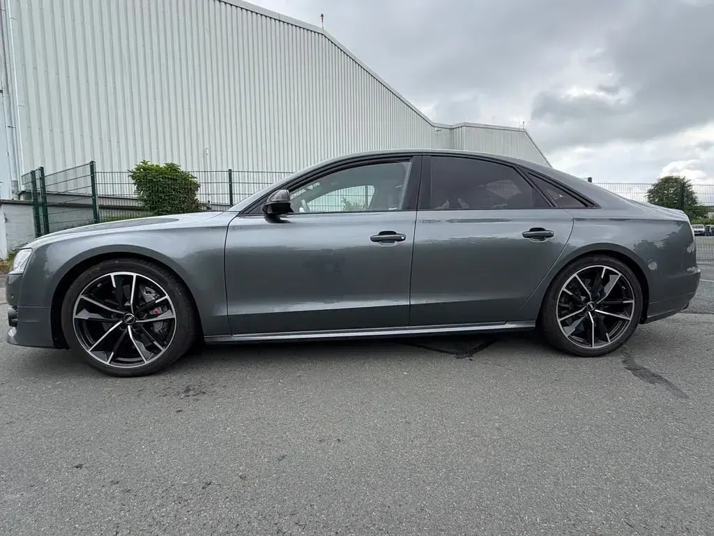 Gebraucht Audi S8 plus Sport 605 PS (444 kW) 2017 Grau Limousine