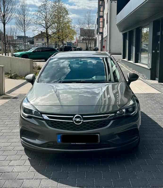 Gebraucht Opel Astra 110 PS (80 kW) 2018 Grau Kombi