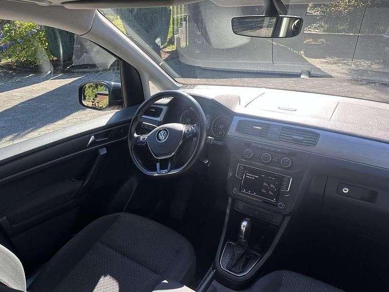 Gebraucht VW Caddy Maxi Trendline 131 PS (96 kW) 2020 Schwarz Van / Kleinbus