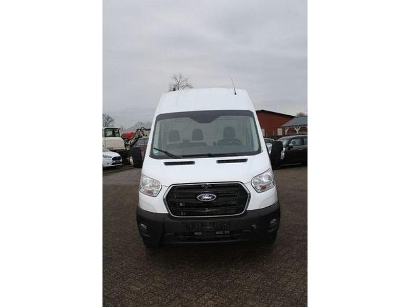 Gebraucht Ford Transit Trend 131 PS (96 kW) 2020 Frostweiß Van