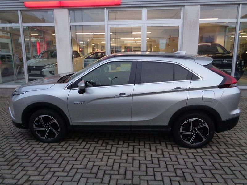 Gebraucht Mitsubishi Eclipse Cross Plus 98 PS (72 kW) 2022 Silber SUV