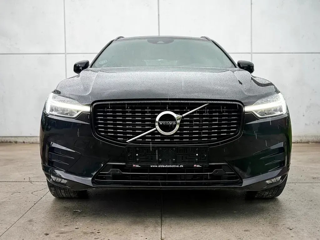Gebraucht Volvo XC60 R-Design 197 PS (144 kW) 2021 Schwarz SUV