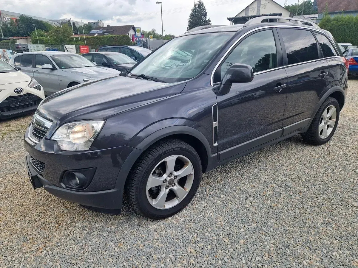 Gebraucht Opel Antara Design Edition 163 PS (119 kW) 2013 Grau SUV