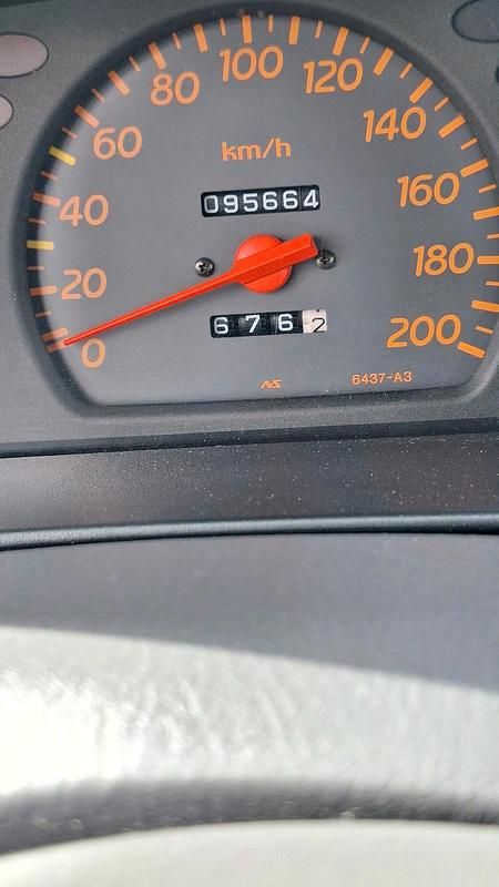 Usata Honda Logo 65 CV (47 kW) 2000 Verde Utilitaria