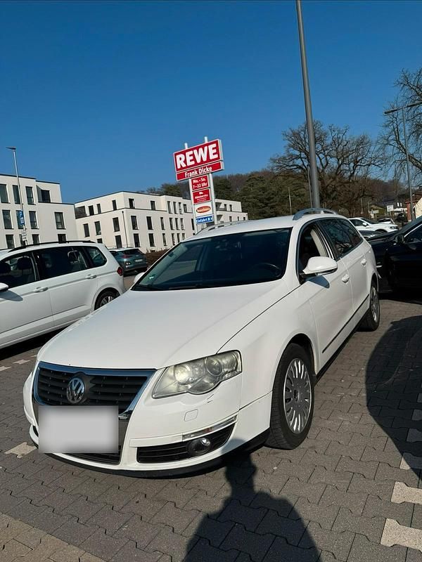 Gebraucht VW Passat 140 PS (102 kW) 2010 Weiß Kombi