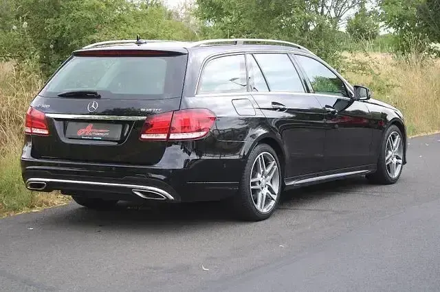 Gebraucht Mercedes E300 AMG line 231 PS (169 kW) 2014 Schwarz/baltic black Kombi