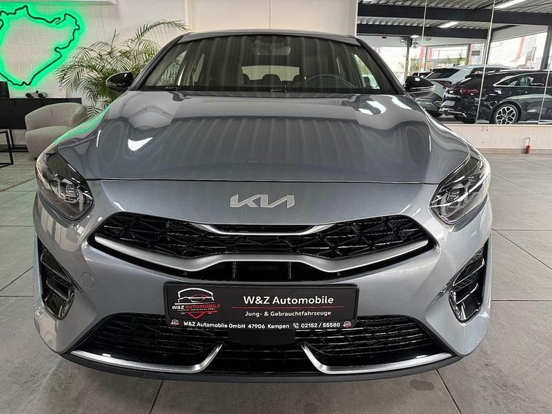 Gebraucht Kia ProCeed GT-Line 160 PS (117 kW) 2023 Grau Limousine