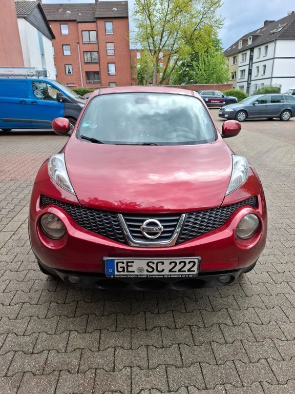 Rot Gebraucht 2011 Nissan Juke Tekna SUV | 9.200 € (Guter Preis) - Bild 1/4
