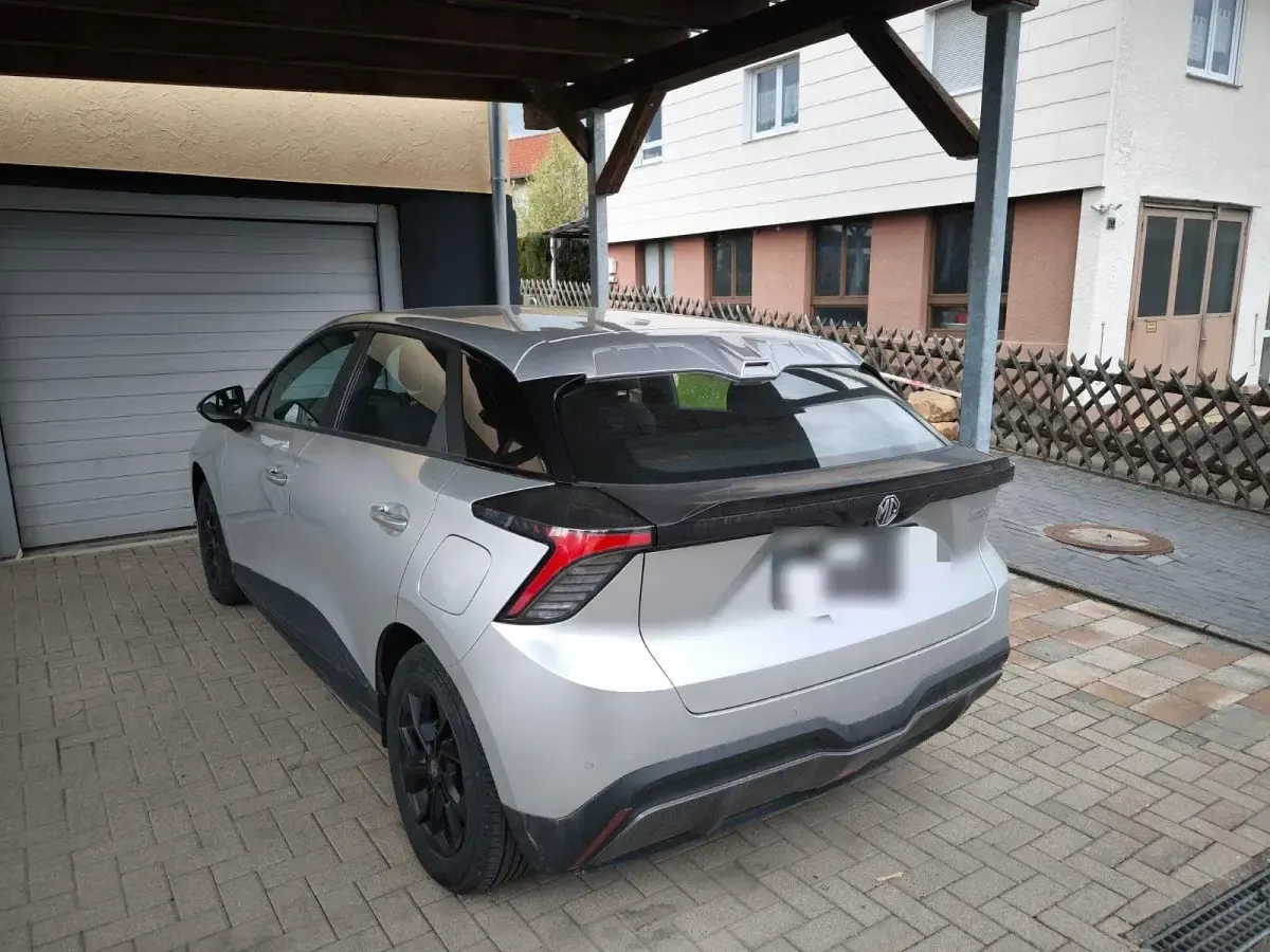 Gebraucht MG MG4 EV 125 kW (170 PS) 2023 Silber Kleinwagen