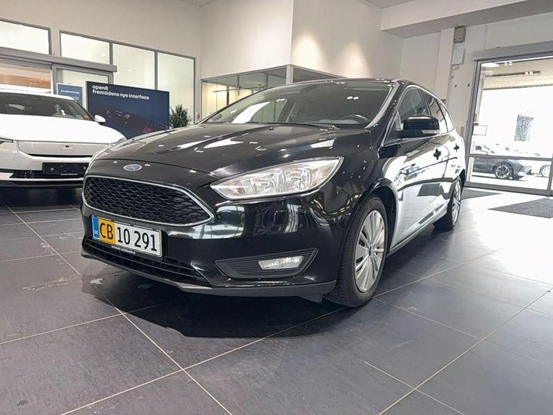 Gebraucht Ford Focus ST-Line 120 PS (88 kW) 2016 Schwarz Limousine