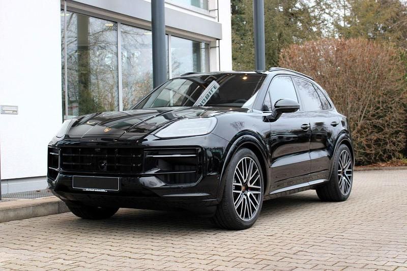 Schwarz Gebraucht 2024 Porsche Cayenne Coupe Coupé | 159.900 € - Bild 1/4
