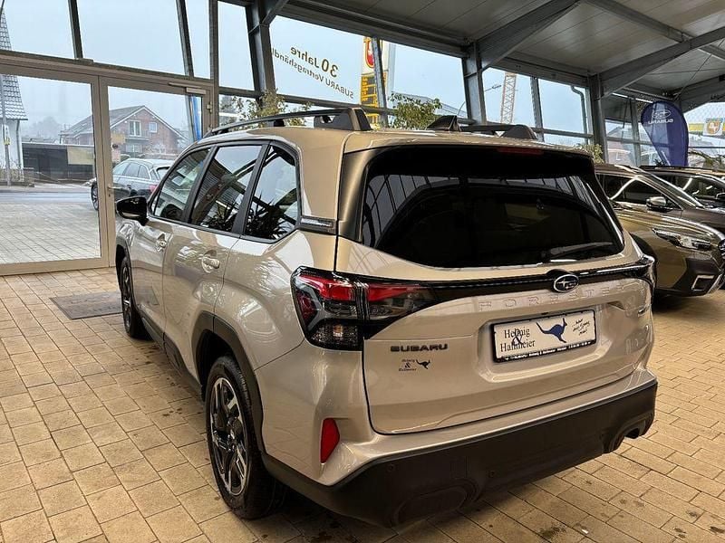 Neu Subaru Forester Active 136 PS (100 kW) 2025 Gold SUV