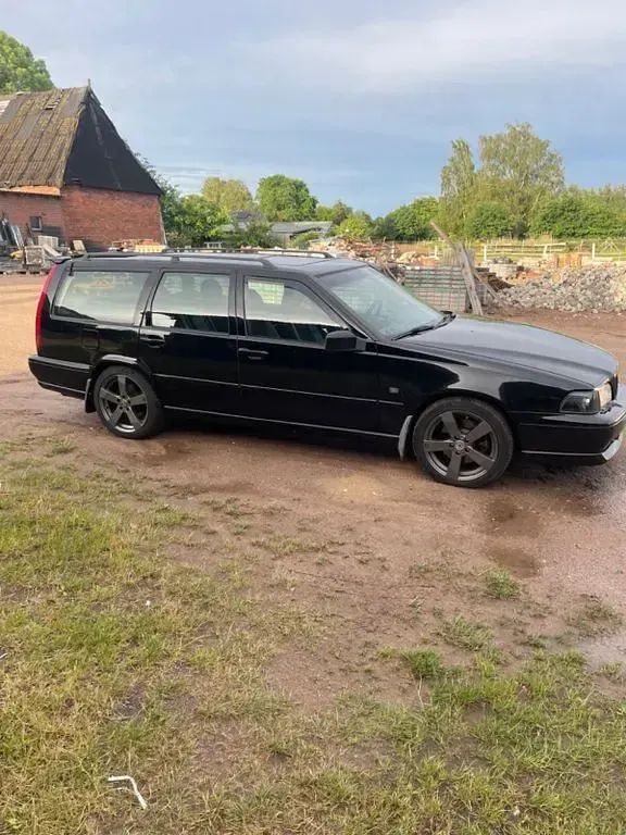 Gebraucht Volvo V70 239 PS (175 kW) 1998 Schwarz Kombi