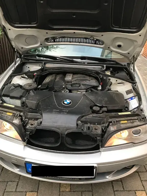 Gebraucht BMW 318 150 PS (110 kW) 2006 Silber Cabrio
