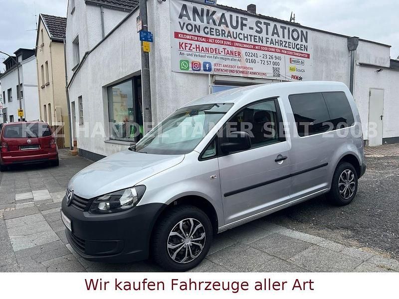 Silber Gebraucht 2015 VW Caddy Van / Kleinbus | 8.490 € (Guter Preis) - Bild 1/4