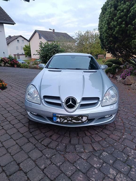 Silber Gebraucht 2005 Mercedes SLK200 Cabrio | 7.300 € (Fairer Preis) - Bild 1/3