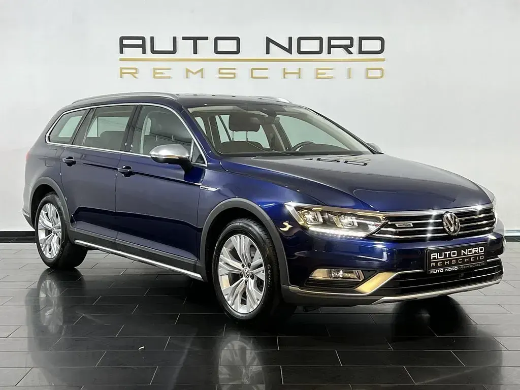 Gebraucht VW Passat Alltrack 190 PS (139 kW) 2019 Blau Kombi