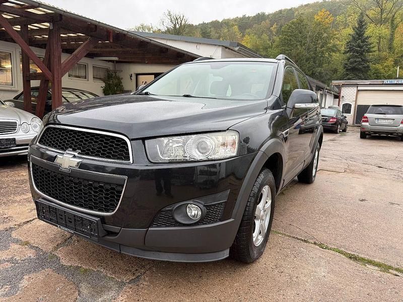 Schwarz Gebraucht 2013 Chevrolet Captiva LT SUV | 6.999 € (Fairer Preis) - Bild 1/4