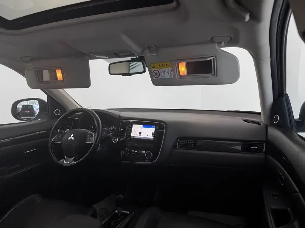 Gebraucht Mitsubishi Outlander Top 150 PS (110 kW) 2016 Weiß SUV