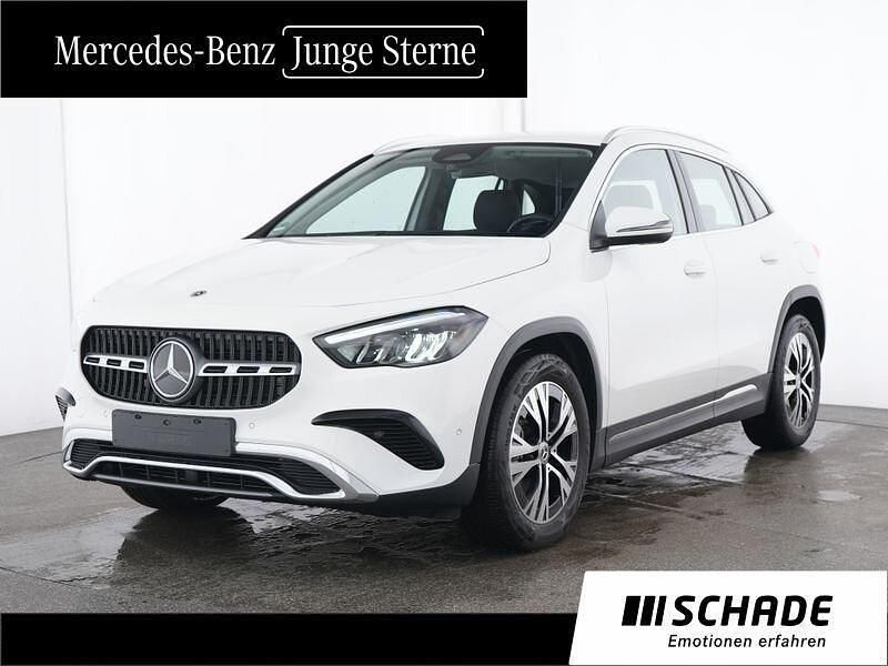 Weiß Gebraucht 2024 Mercedes GLA220 Progressive SUV | 39.950 € (Guter Preis) - Bild 1/4