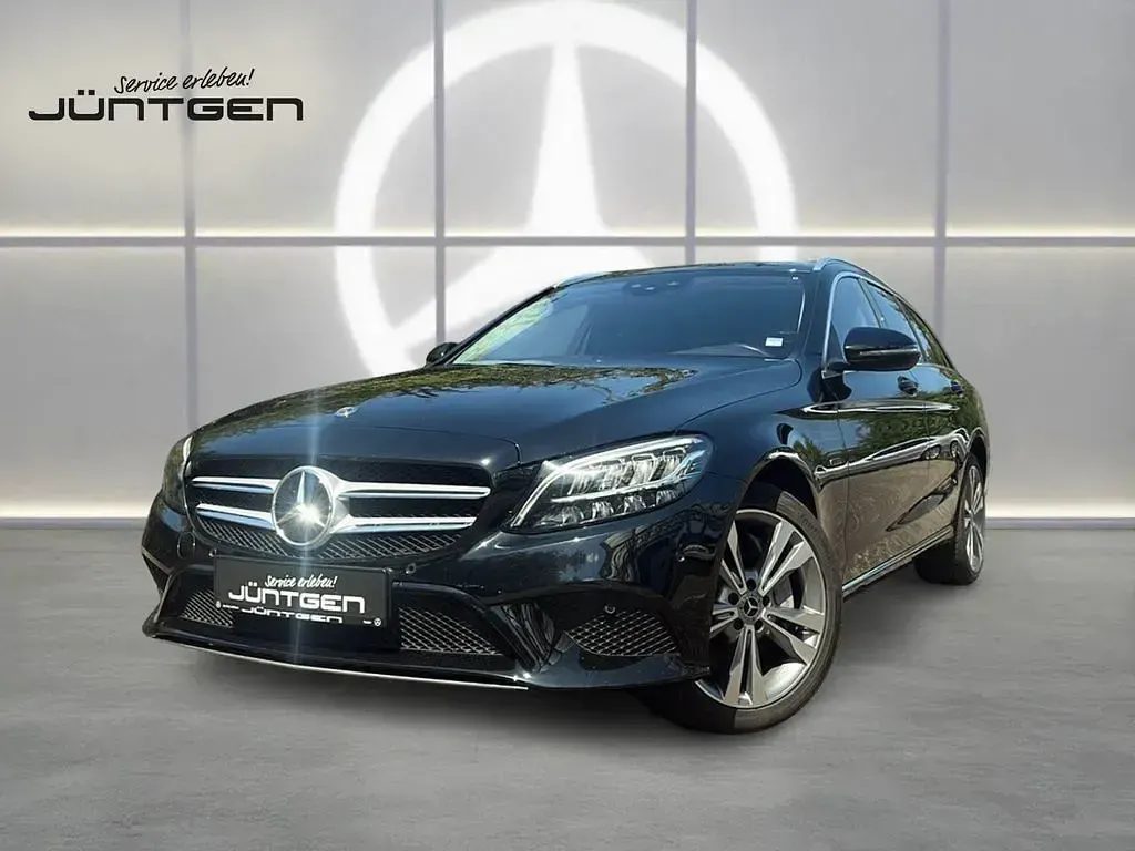 Gebraucht Mercedes C300e Avantgarde 306 PS (225 kW) 2020 Schwarz Limousine