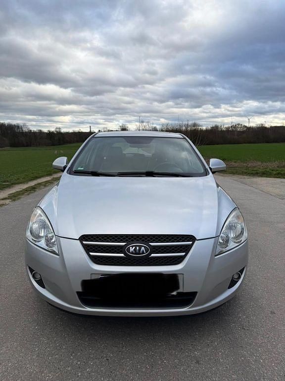 Gebraucht Kia Ceed EX 126 PS (92 kW) 2007 Grau Kleinwagen