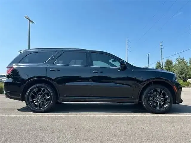 Gebraucht Dodge Durango 364 PS (267 kW) 2023 Diamond black clearcoat SUV