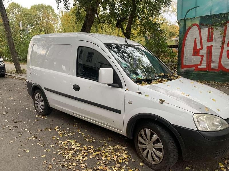 Gebraucht Opel Combo 88 PS (64 kW) 2009 Van