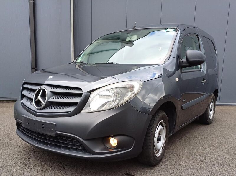 Grau Gebraucht 2016 Mercedes Citan 109 Van / Kleinbus | 6.950 € (Superpreis) - Bild 1/4