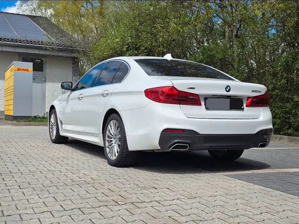Używany BMW 530e iPerformance 252 KM (185 kW) 2019 Biały Sedan/Limuzyna