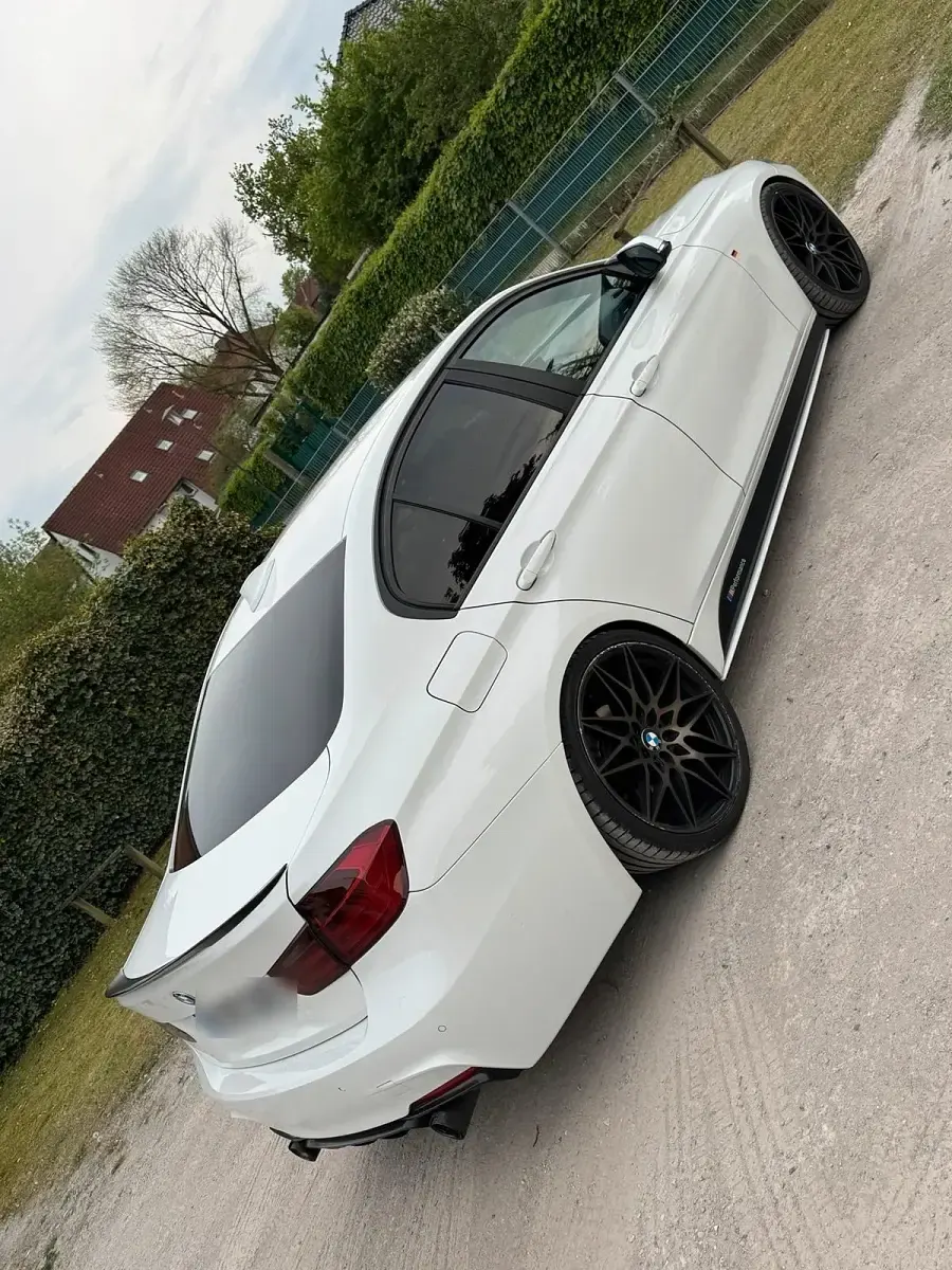 Gebraucht BMW 320 240 PS (176 kW) 2012 Andere farben Limousine