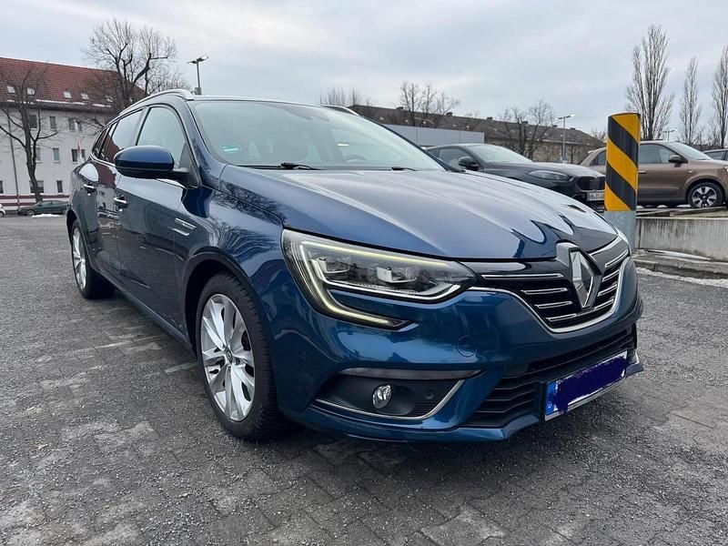 Gebraucht Renault Mégane GrandTour Intens 132 PS (97 kW) 2017 Blau Kombi
